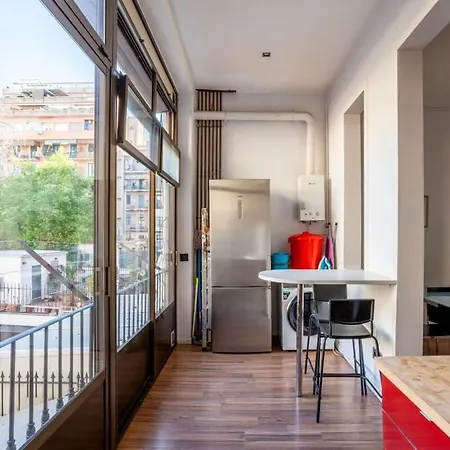 Comfortable And Huge 4bd - 2bth Rambla Catalunya * Barcelona