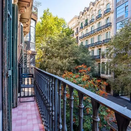 Comfortable And Huge 4bd - 2bth Rambla Catalunya *