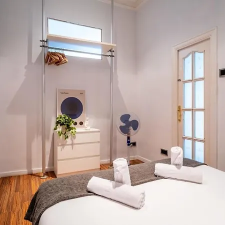 Comfortable And Huge 4bd - 2bth Rambla Catalunya *