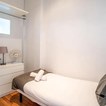 Comfortable And Huge 4bd - 2bth Rambla Catalunya Barcelona